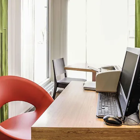 Ibis Altstadt Hotel 2*