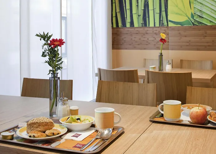 Ibis Altstadt Hotel 2*