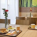 Ibis Altstadt Hotel 2*