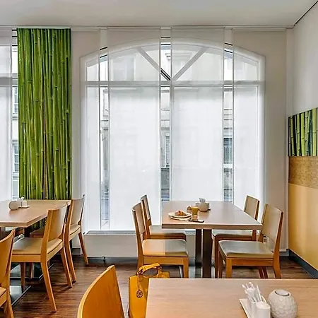 Ibis Altstadt 2*