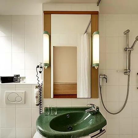 Ibis Altstadt Hotell