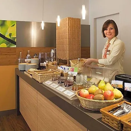 Ibis Altstadt 2*