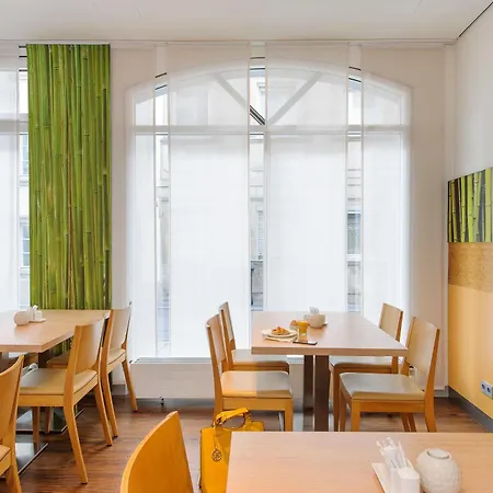 Ibis Altstadt 2*