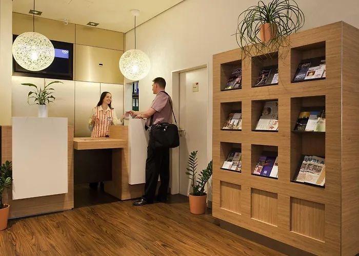 Ibis Altstadt 2*