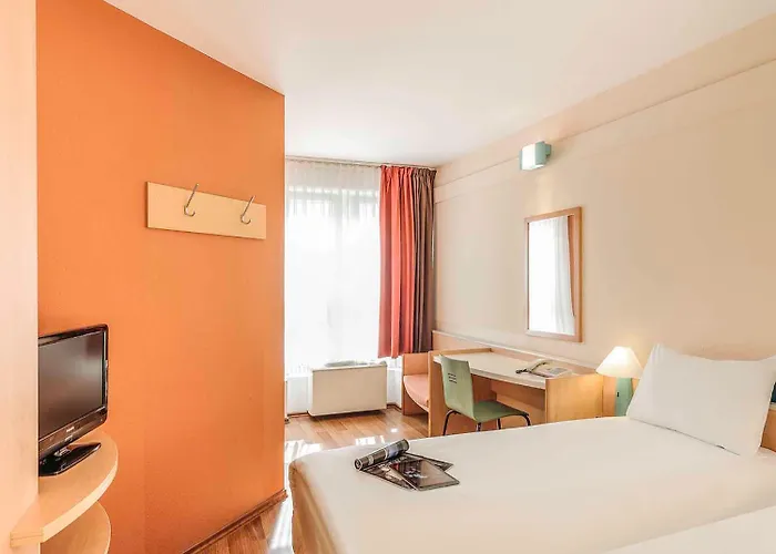Ibis Altstadt מלון 2*