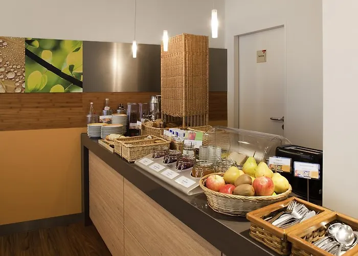 Ibis Altstadt מלון
