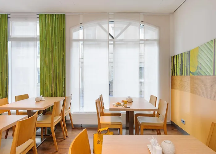 Ibis Altstadt 2*
